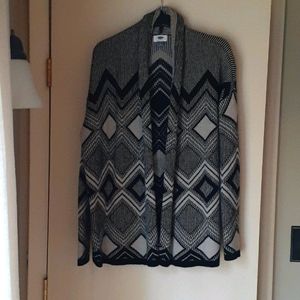 Women's old navy black/tan Medium Sweater